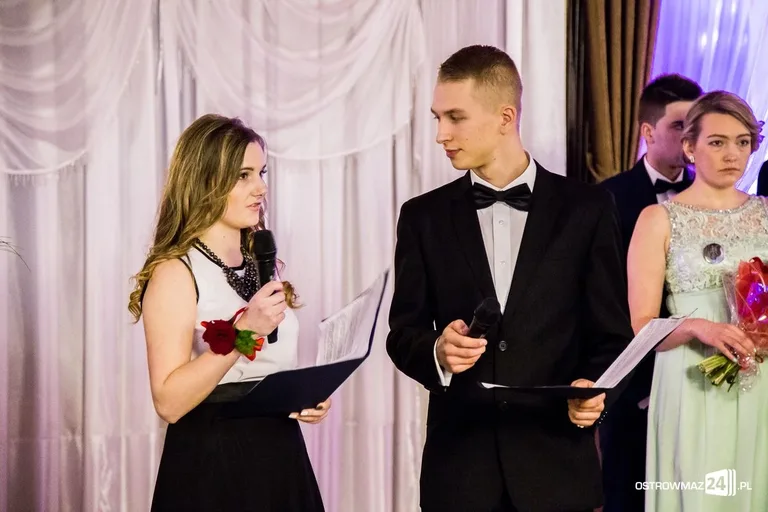 Podróż w czasie. Studniówka "Rubinka" (zdjęcia, wideo)