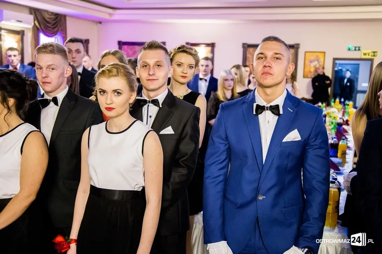 Podróż w czasie. Studniówka "Rubinka" (zdjęcia, wideo)