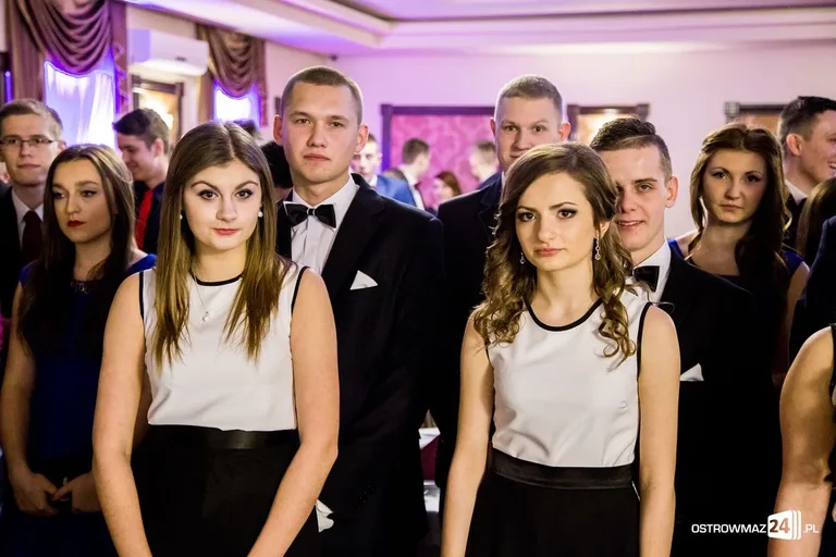Podróż w czasie. Studniówka "Rubinka" (zdjęcia, wideo)