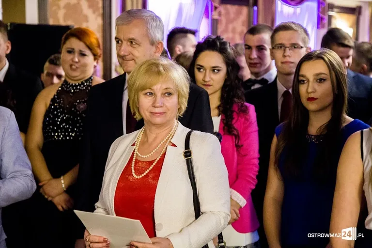 Podróż w czasie. Studniówka "Rubinka" (zdjęcia, wideo)