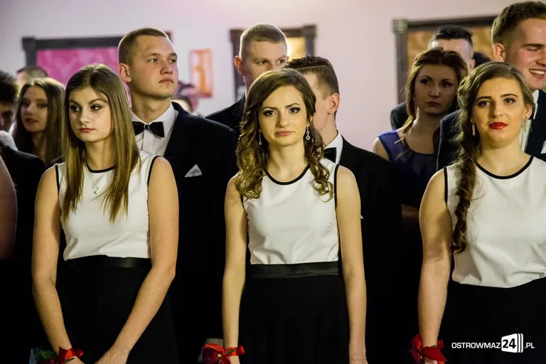 Podróż w czasie. Studniówka "Rubinka" (zdjęcia, wideo)