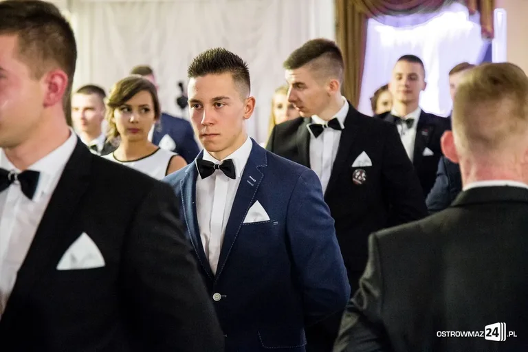 Podróż w czasie. Studniówka "Rubinka" (zdjęcia, wideo)