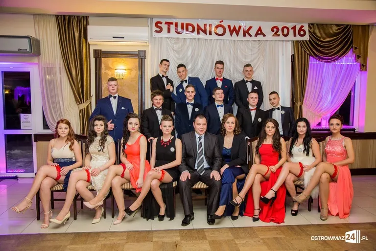 Podróż w czasie. Studniówka "Rubinka" (zdjęcia, wideo)