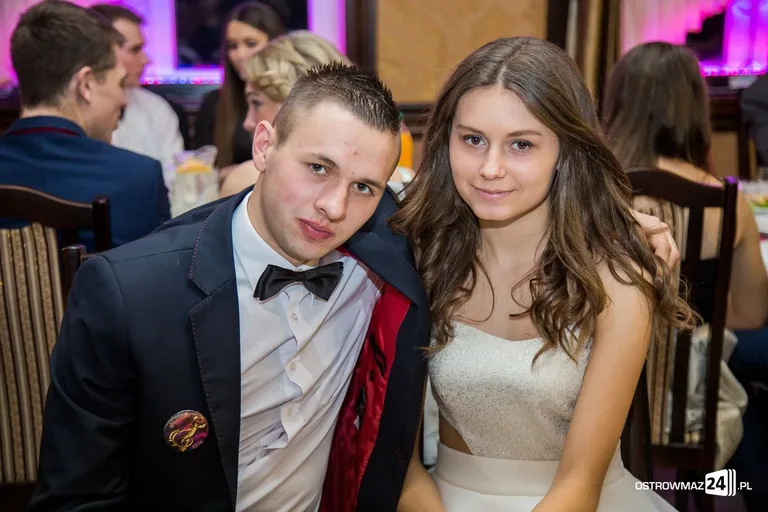 Podróż w czasie. Studniówka "Rubinka" (zdjęcia, wideo)