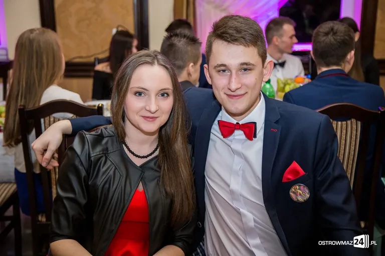 Podróż w czasie. Studniówka "Rubinka" (zdjęcia, wideo)
