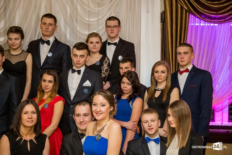 Podróż w czasie. Studniówka "Rubinka" (zdjęcia, wideo)