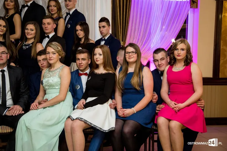 Podróż w czasie. Studniówka "Rubinka" (zdjęcia, wideo)