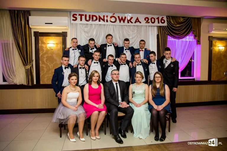 Podróż w czasie. Studniówka "Rubinka" (zdjęcia, wideo)