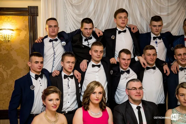 Podróż w czasie. Studniówka "Rubinka" (zdjęcia, wideo)