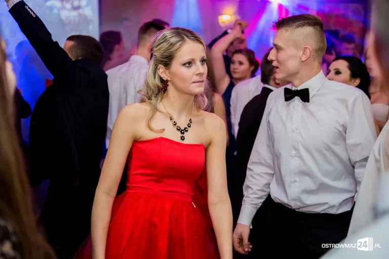 Podróż w czasie. Studniówka "Rubinka" (zdjęcia, wideo)