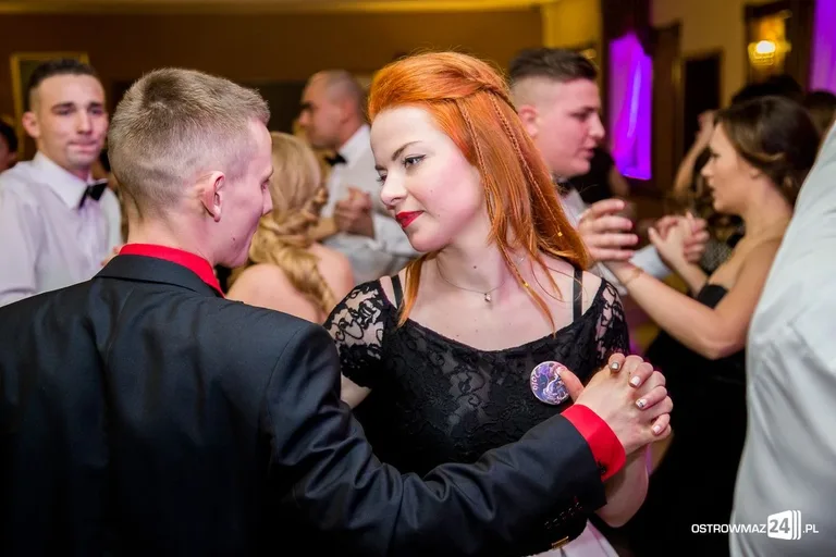 Podróż w czasie. Studniówka "Rubinka" (zdjęcia, wideo)