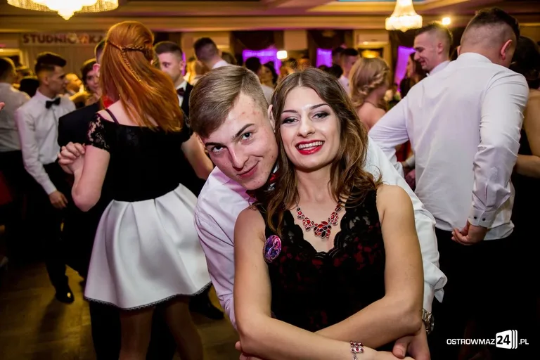 Podróż w czasie. Studniówka "Rubinka" (zdjęcia, wideo)