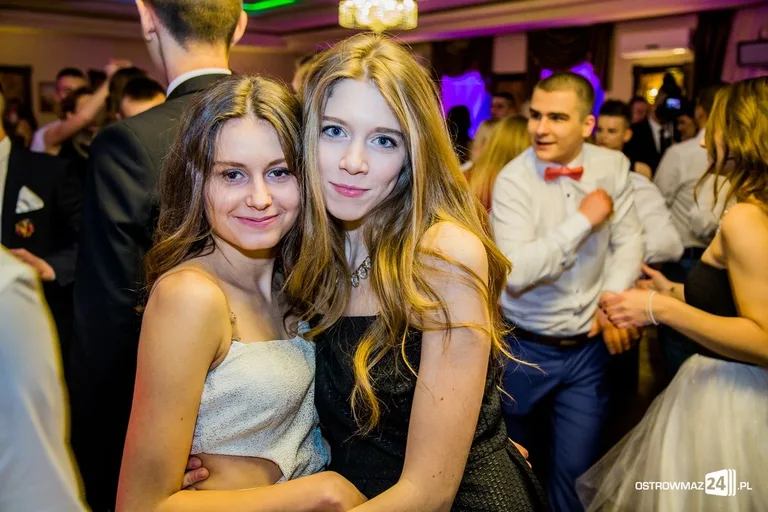 Podróż w czasie. Studniówka "Rubinka" (zdjęcia, wideo)