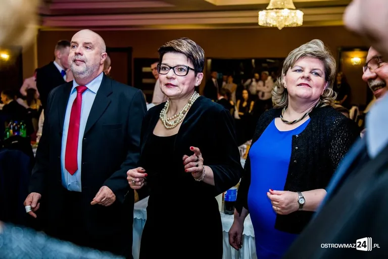Podróż w czasie. Studniówka "Rubinka" (zdjęcia, wideo)