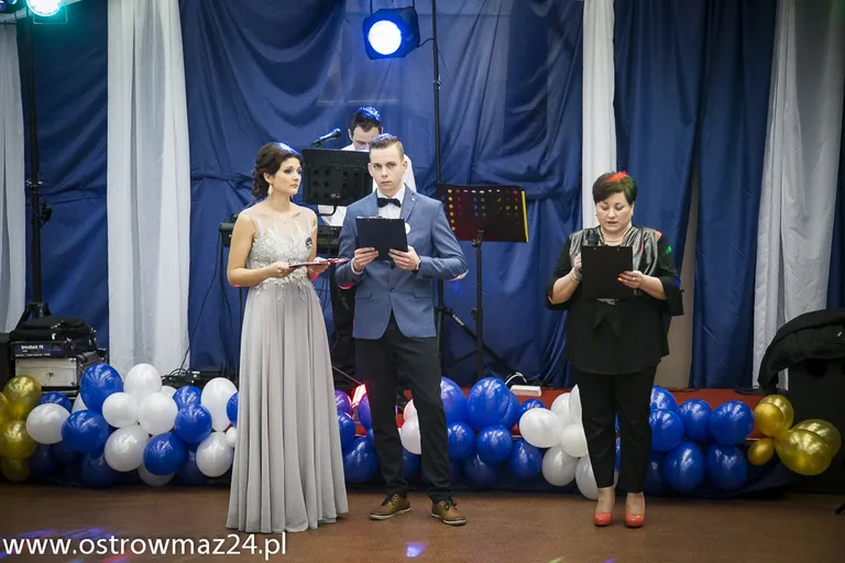 Studniówkę czas zacząć! W sobotę bal Zespołu Szkół w Małkini Górnej