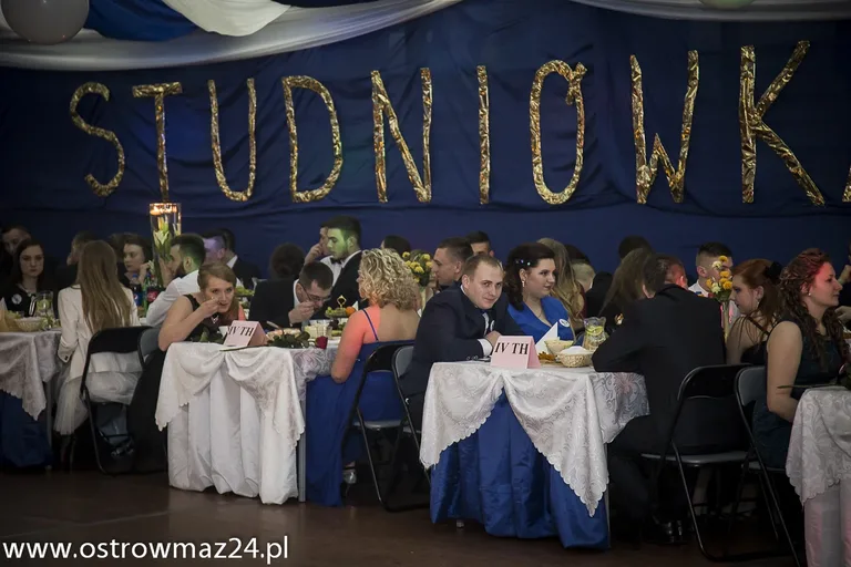 Studniówkę czas zacząć! W sobotę bal Zespołu Szkół w Małkini Górnej