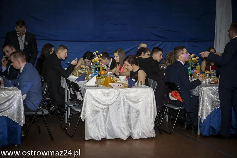 Studniówkę czas zacząć! W sobotę bal Zespołu Szkół w Małkini Górnej