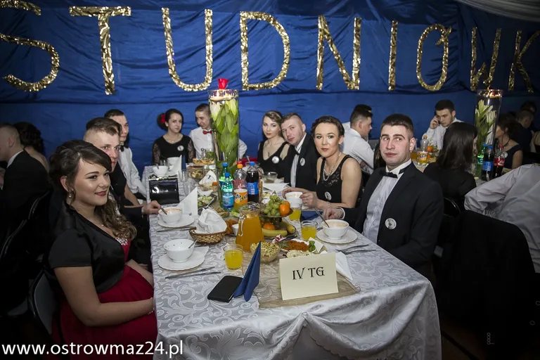 Studniówkę czas zacząć! W sobotę bal Zespołu Szkół w Małkini Górnej