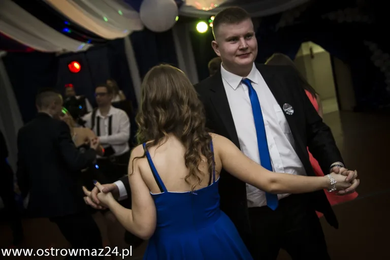 Studniówkę czas zacząć! W sobotę bal Zespołu Szkół w Małkini Górnej