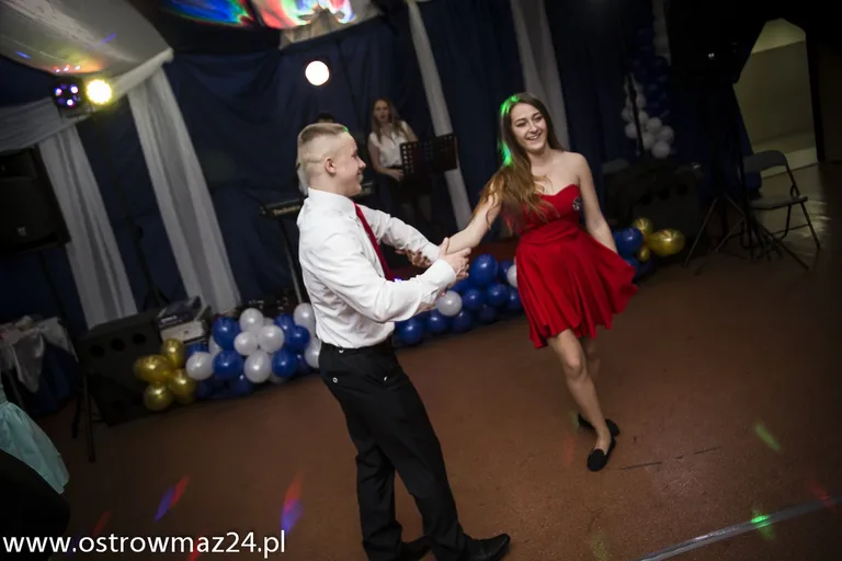 Studniówkę czas zacząć! W sobotę bal Zespołu Szkół w Małkini Górnej