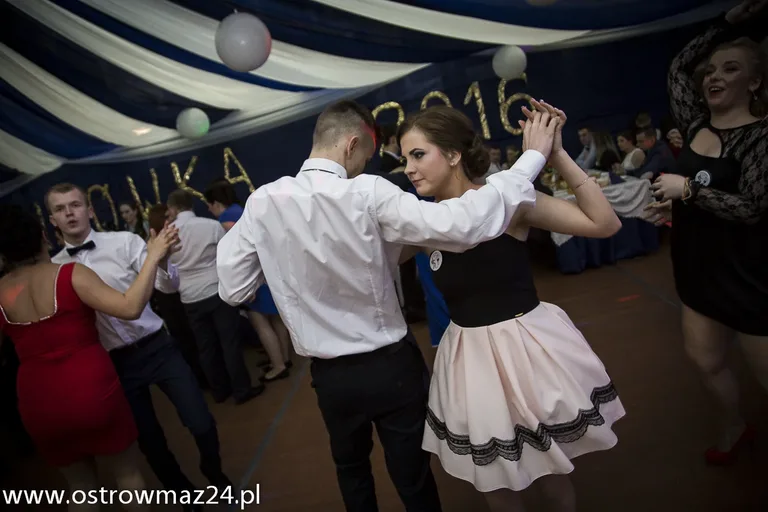 Studniówkę czas zacząć! W sobotę bal Zespołu Szkół w Małkini Górnej