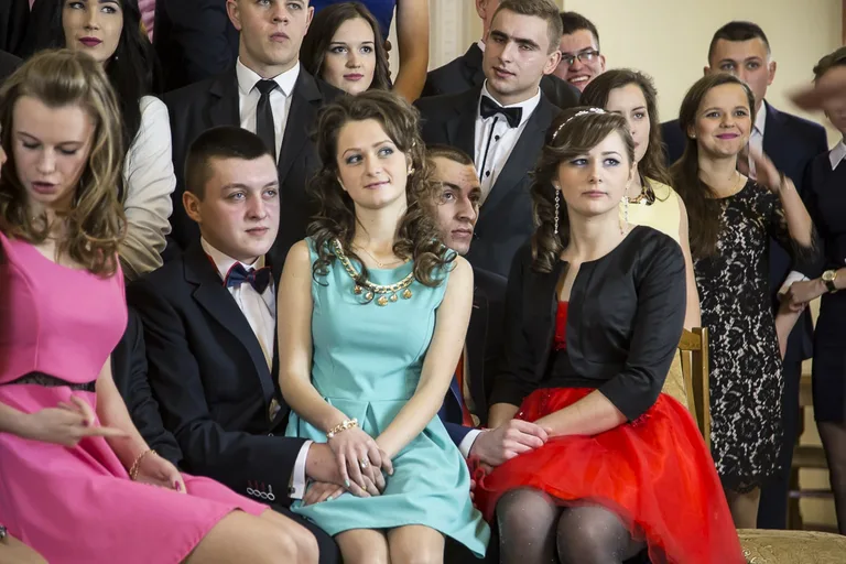 Studniówka ZS CKR w Starym Lubiejewie - jak to było w zeszłym roku?