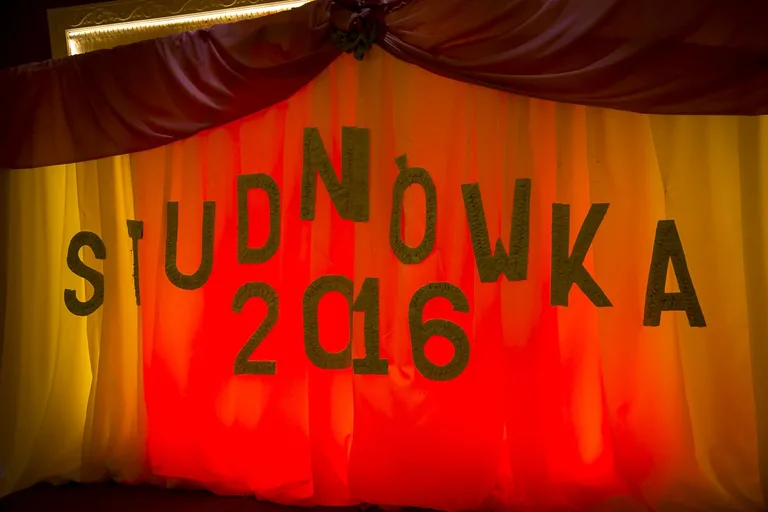 Studniówka ZS CKR w Starym Lubiejewie - jak to było w zeszłym roku?