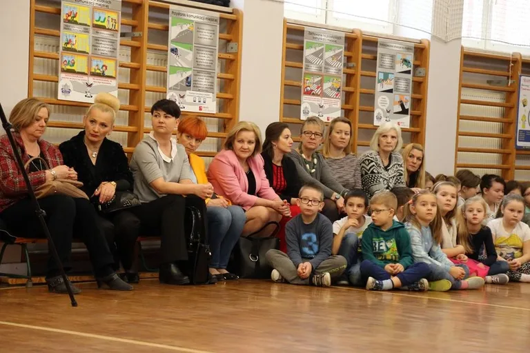 Kolejni uczniowie chcą być bezpieczni (zdjęcia, wideo)