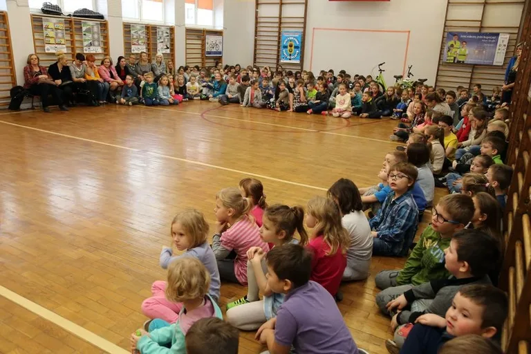 Kolejni uczniowie chcą być bezpieczni (zdjęcia, wideo)