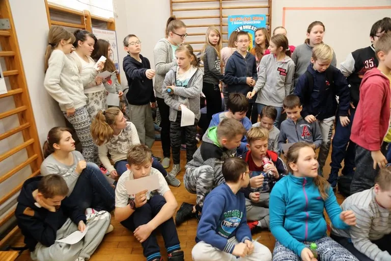 Kolejni uczniowie chcą być bezpieczni (zdjęcia, wideo)