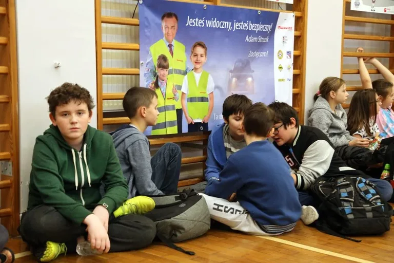 Kolejni uczniowie chcą być bezpieczni (zdjęcia, wideo)