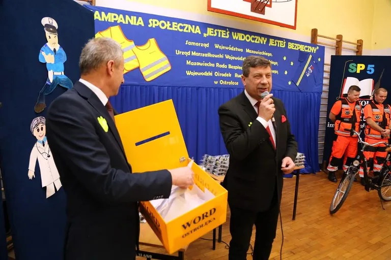 Kolejni uczniowie chcą być bezpieczni (zdjęcia, wideo)