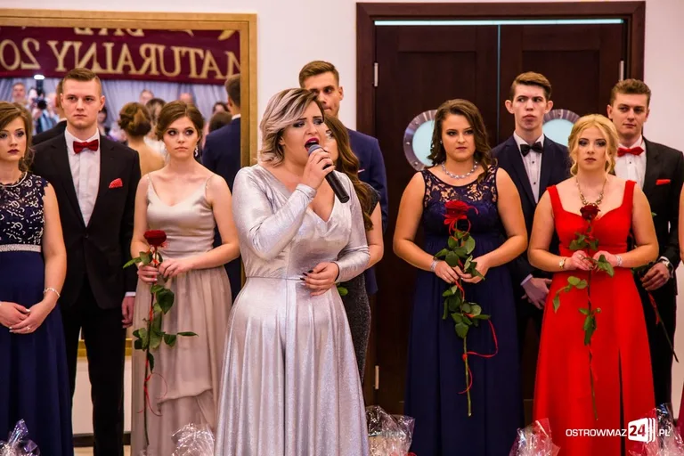Studniówka LO im. Mikołaja Kopernika w Ostrowi Mazowieckiej (zdjęcia, wideo)