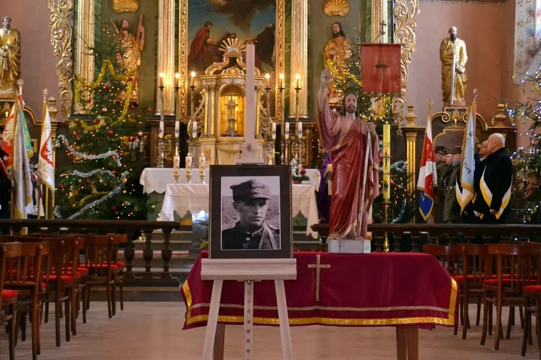 Upamiętnili porucznika "Orlicza" (zdjęcia)