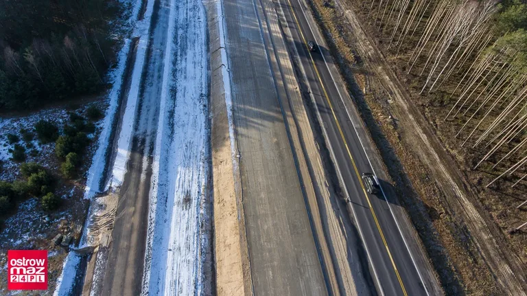 Budowa drogi ekspresowej S8 z lotu ptaka (zdjęcia, wideo)