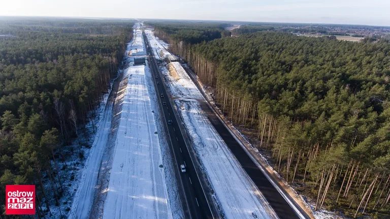 Budowa drogi ekspresowej S8 z lotu ptaka (zdjęcia, wideo)