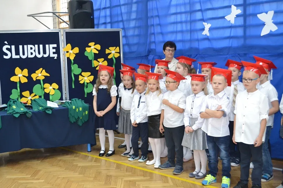 Ślubowanie pierwszoklasistów w "Trójce" (zdjęcia)