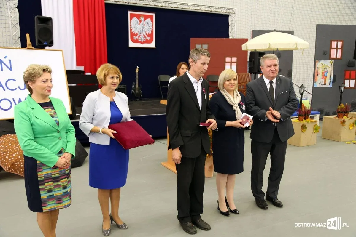 Uroczysta gala z okazji Dnia Edukacji Narodowej (zdjęcia, wideo)