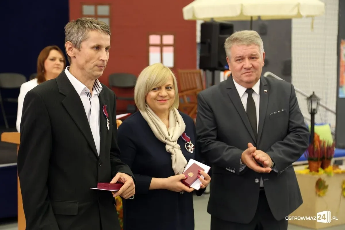Uroczysta gala z okazji Dnia Edukacji Narodowej (zdjęcia, wideo)