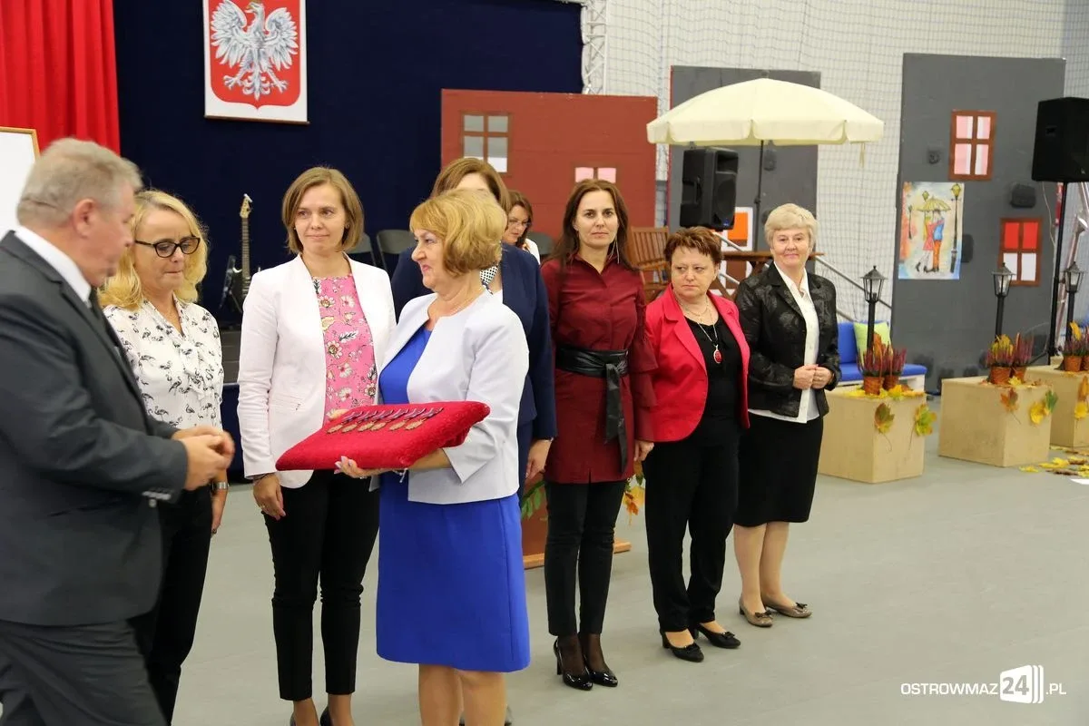 Uroczysta gala z okazji Dnia Edukacji Narodowej (zdjęcia, wideo)