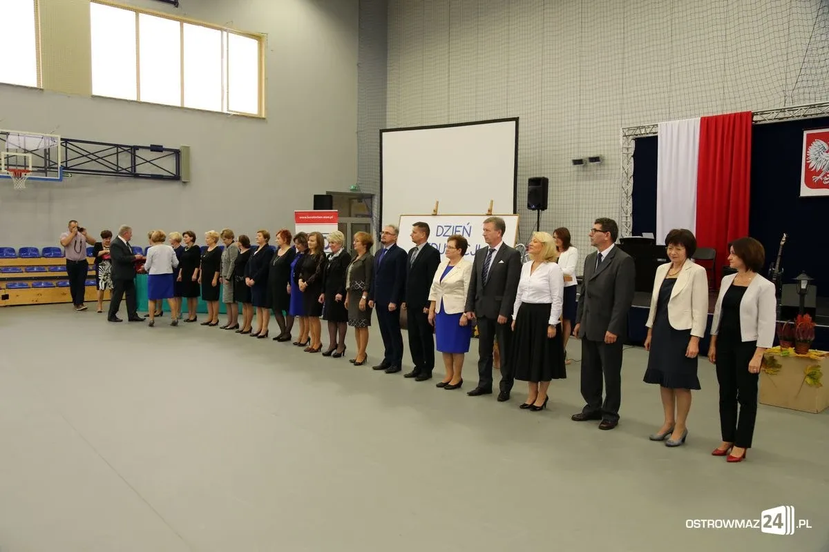 Uroczysta gala z okazji Dnia Edukacji Narodowej (zdjęcia, wideo)