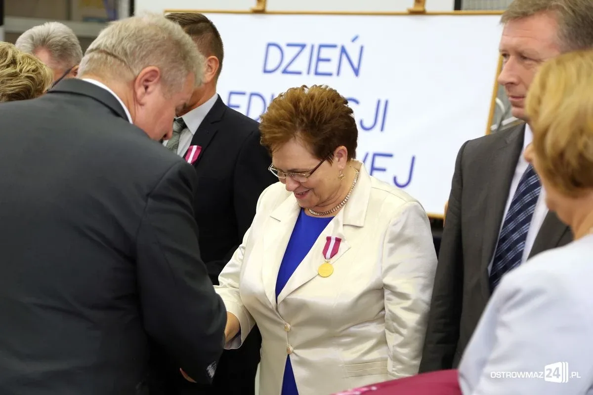 Uroczysta gala z okazji Dnia Edukacji Narodowej (zdjęcia, wideo)