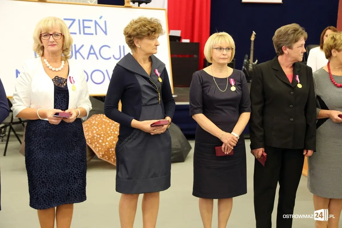 Uroczysta gala z okazji Dnia Edukacji Narodowej (zdjęcia, wideo)