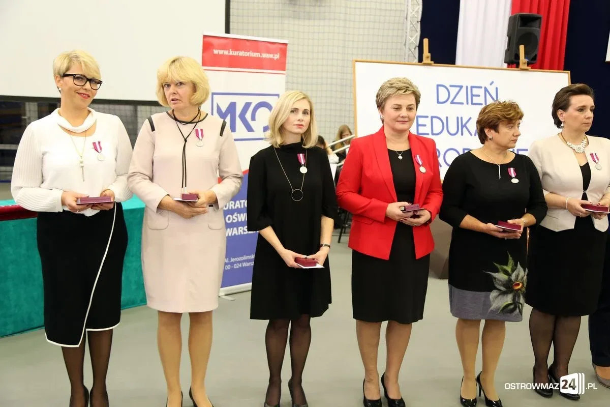 Uroczysta gala z okazji Dnia Edukacji Narodowej (zdjęcia, wideo)
