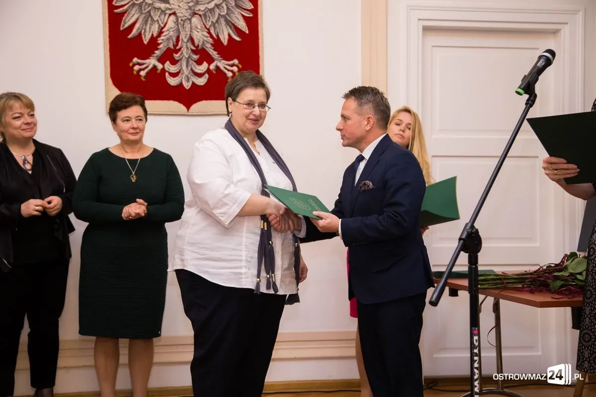 Miejskie obchody Dnia Edukacji Narodowej (zdjęcia, wideo)
