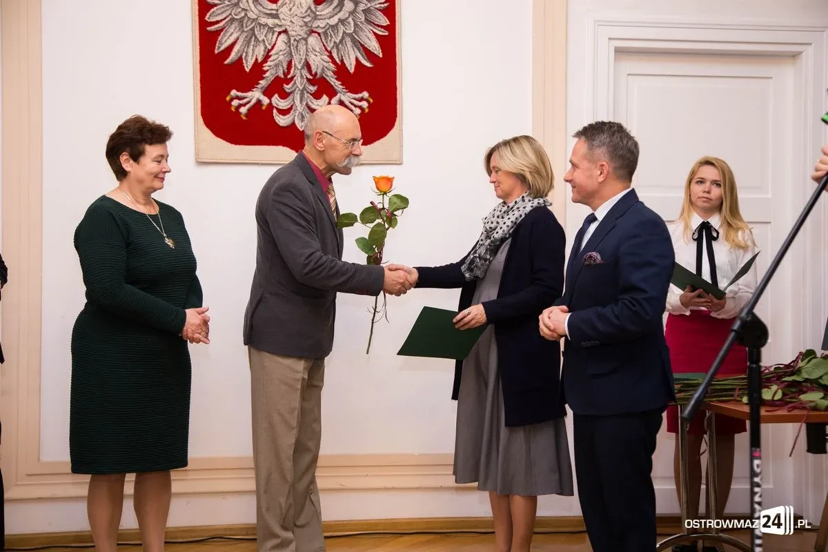 Miejskie obchody Dnia Edukacji Narodowej (zdjęcia, wideo)