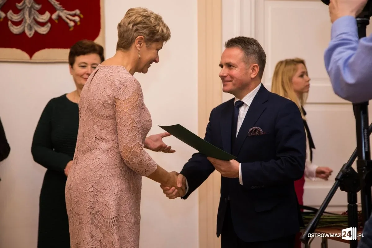 Miejskie obchody Dnia Edukacji Narodowej (zdjęcia, wideo)