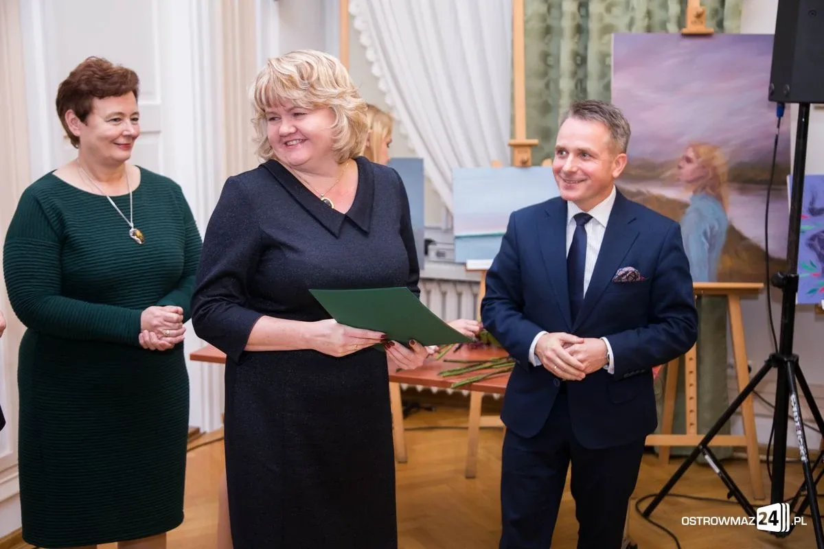 Miejskie obchody Dnia Edukacji Narodowej (zdjęcia, wideo)