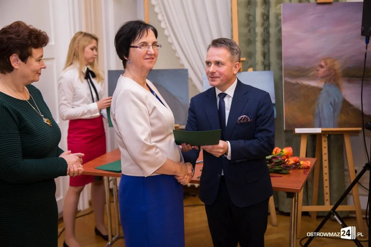 Miejskie obchody Dnia Edukacji Narodowej (zdjęcia, wideo)