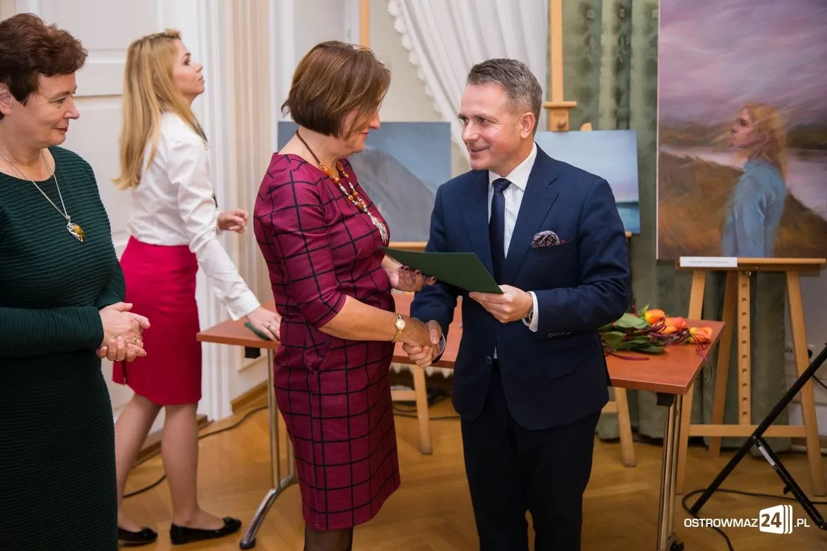 Miejskie obchody Dnia Edukacji Narodowej (zdjęcia, wideo)